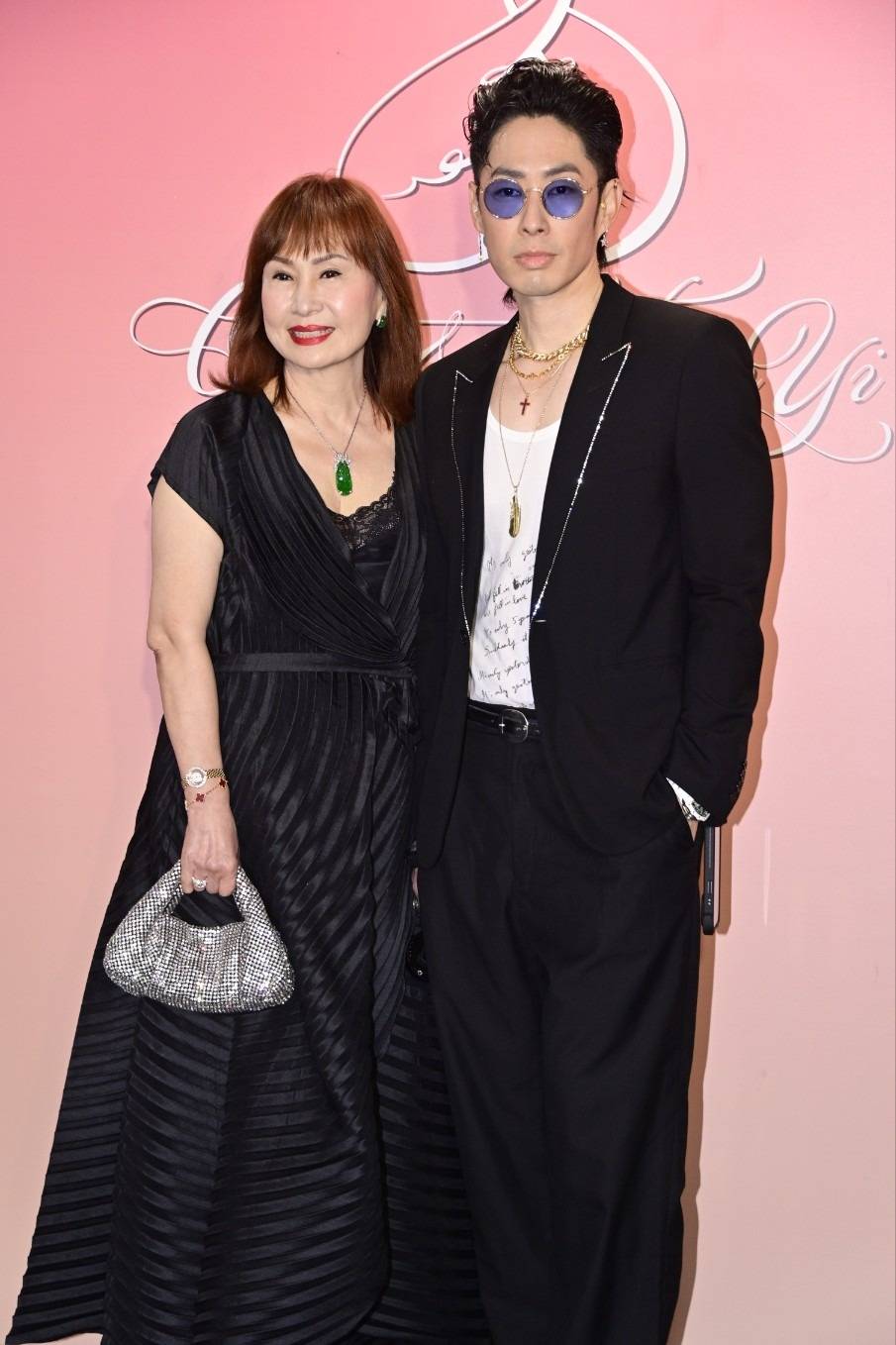 70岁的张艾嘉荣升“婆婆”，儿子王令尘与相恋7年的29岁内地超模游天翼举办盛大婚礼(图28)