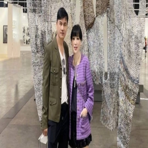 吕伟良老婆在社交平台上分享儿子的近照，瞬间引起网友们的关注以及讨论